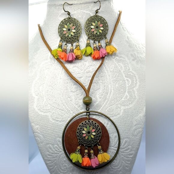 Boho 3pc Matching Set Medallion Flower Petals Necklace + Earrings Tribal Jewelry - Picture 5 of 8
